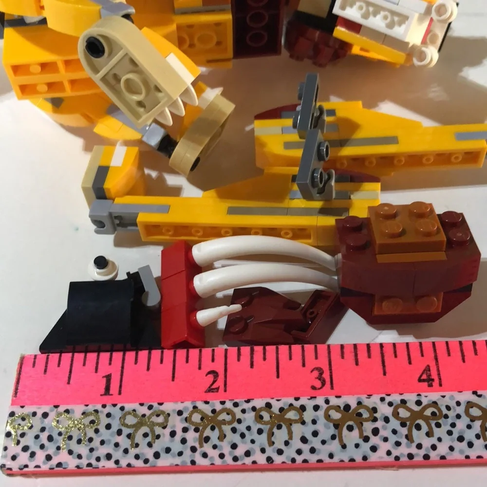 LEGO 31112 Creator Wild Lion 3 In 1 Building Toy 224 Pieces LEGO Lion 🦁